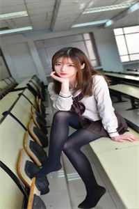 李卓兮胡嘉凰