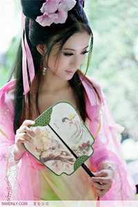 离婚后，我被小鲜肉们围满了