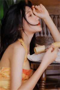 趁商业女王青涩，我要压她一筹！短篇小说