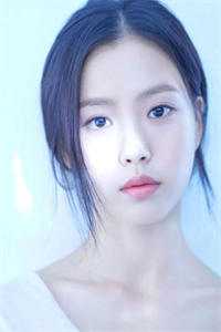 一个二十多岁的少妇