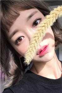 八岁的我，被美女总裁领养了