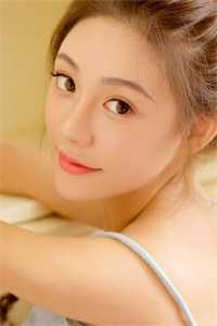 在女主旁边吃瓜后