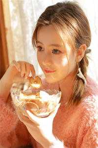 陛下为了平复其他妃子