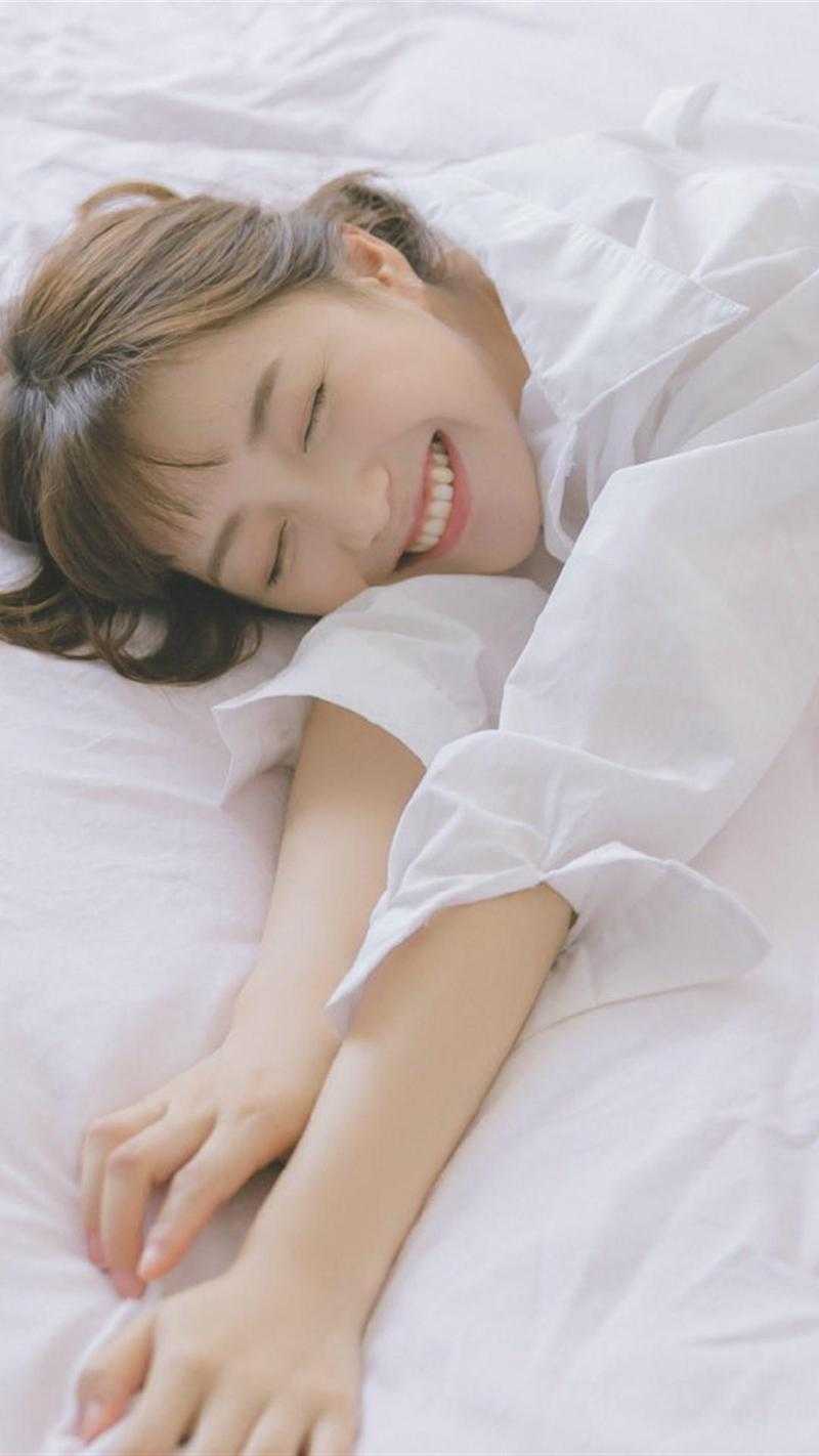那近有四米的围墙