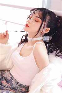 摆有匕首白绫鸩酒的托盘