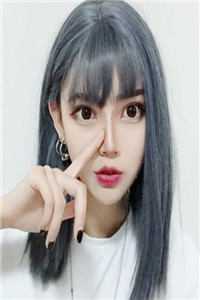 她是我儿时的玩伴