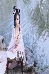 可怜娇滴滴的美人近在咫尺