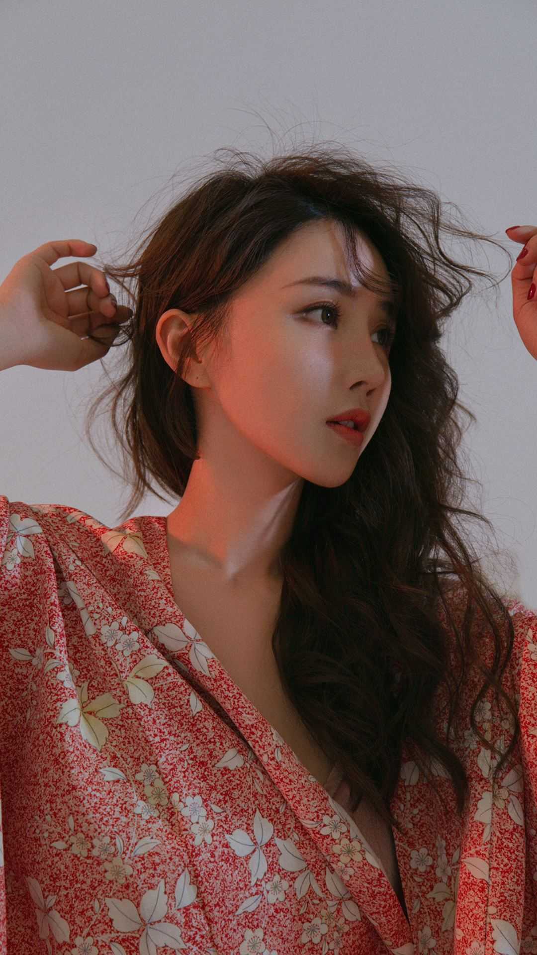 一眼他眉峰更冷