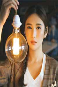 我的声音里满了落寞和不舍
