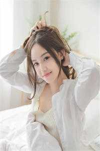 她身上有什么美玉这个女人