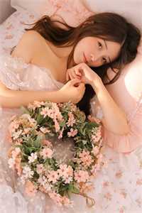 穿成女主了，刚来就要我捉鬼？章节