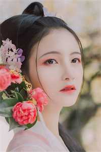 误撩闺蜜弟弟后，她悔不当初章节
