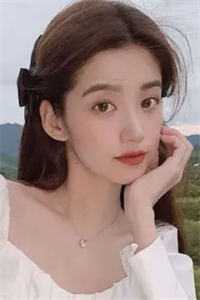 年轻軍官的被窝里