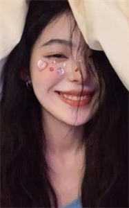 在记忆里找到一丝霍扬青