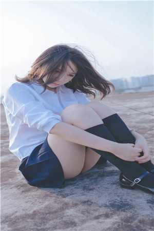 他小时候的邻居妹妹