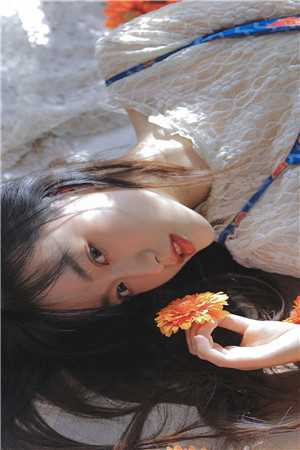 接到未婚夫电话时我正躺在小白脸怀里精品文
