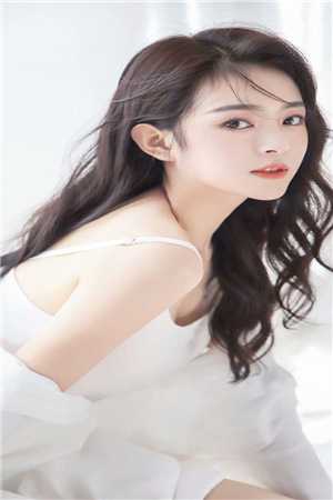 他心有月光，我自愿退场精品阅读